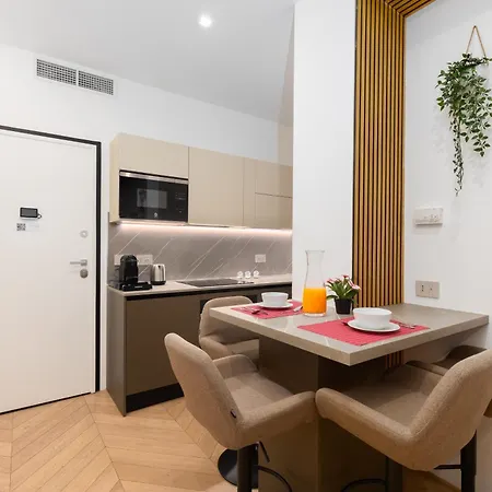 Suite Vitruvio 43 - Stazione centrale-3